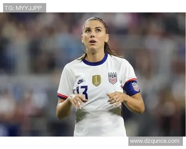 足球球星女友的背后故事 揭秘她们如何支持与影响男友的职业生涯