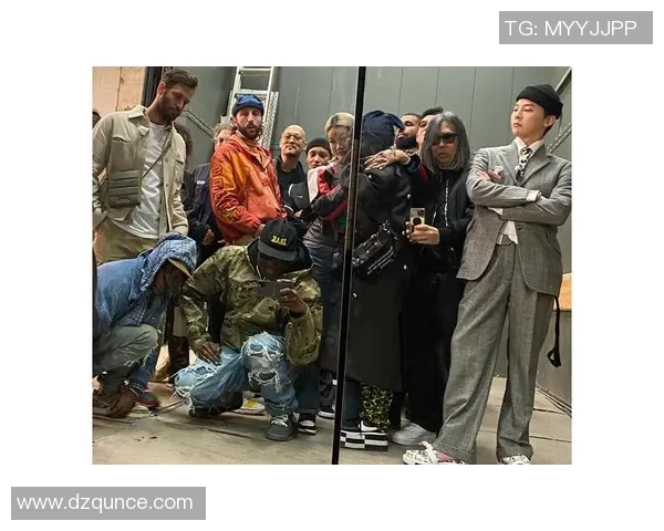 耐克卡通足球球星激情对决绘出绿茵场上的奇幻冒险